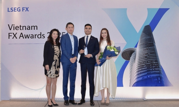 Vietcombank tiếp tục khẳng định vị thế dẫn đầu trên thị trường ngoại hối với danh hiệu “Best FXall Taker” năm 2024