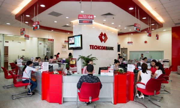 Tin tức ngân hàng nổi bật tuần qua: MB trình diễn Biz MBBank tại sự kiện chuyển đổi số