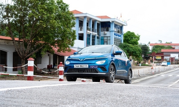 VinDT đẩy mạnh đào tạo lái xe điện hạng B tự động khắp 3 miền