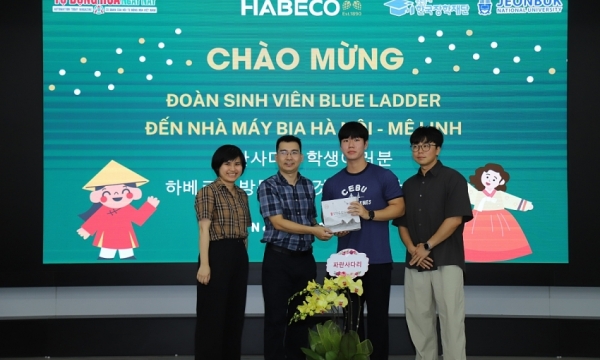 Sinh viên Hàn Quốc hào hứng khám phá môi trường làm việc tại Nhà máy Bia Hà Nội - Mê Linh