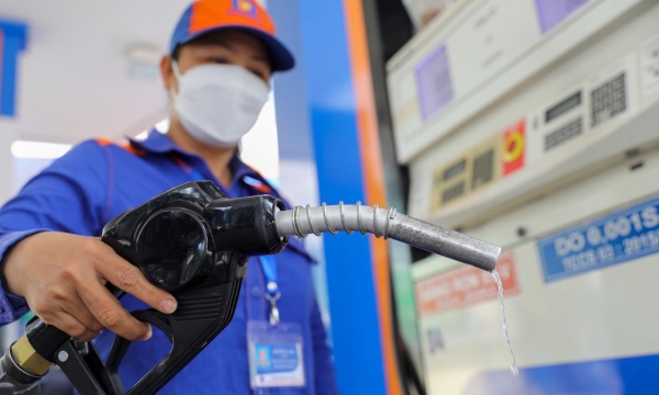 Giá xăng, dầu đồng loạt giảm từ chiều 27/11