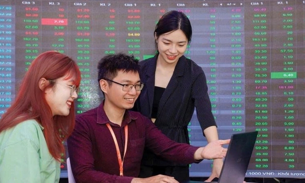 Thông tin phát hành, bán cổ phiếu và chia cổ tức loạt doanh nghiêp có gì đáng chú ý trong ngày 30/11?