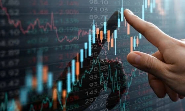 Loạt doanh nghiệp chốt quyền cổ tức, phát hành trái phiếu và giao dịch cổ phiếu quy mô lớn ngày 9/12