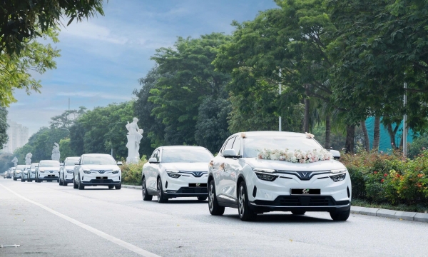Green Future của tỷ phú Phạm Nhật Vượng tung dịch vụ cho thuê xe cưới bằng dàn xe điện VinFast
