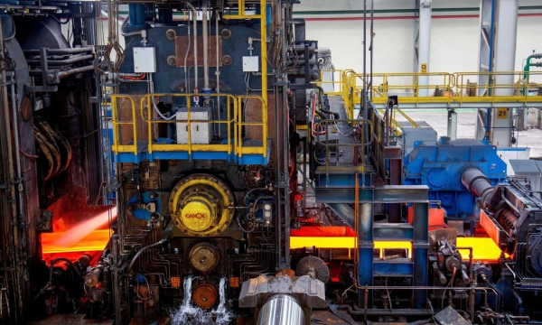 Vượt đỉnh 1,1 triệu tấn: Thép cuộn cán nóng Hòa Phát (HPG) lập kỷ lục quý