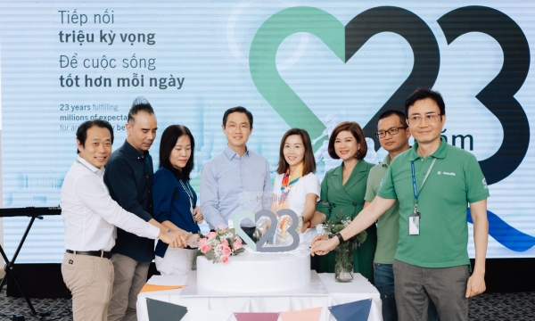 Manulife kỷ niệm 23 năm đồng hành cùng tạo ra một tương lai tốt đẹp hơn cho Việt Nam