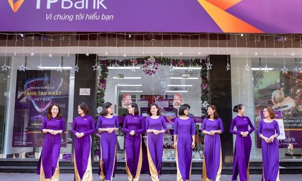 Ngân hàng ồ ạt báo lãi ‘khủng’: Hãy cẩn trọng với lãi dự thu