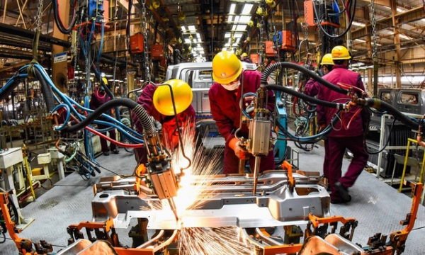 Việt Nam là quốc gia duy nhất tại châu Á được IMF nâng dự báo tăng trưởng
