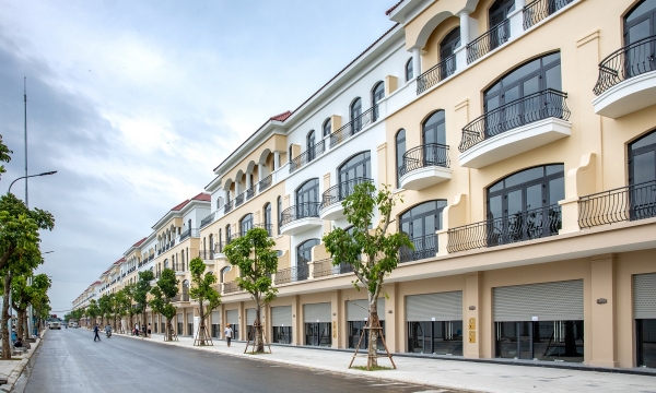 Khách hàng liên tiếp nhận bàn giao shophouse tại Vinhomes Ocean Park 2 – The Empire