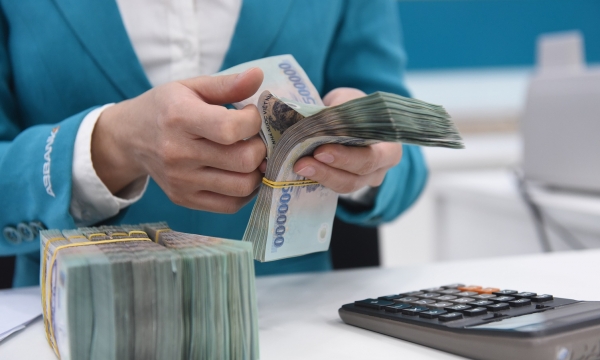 Tin ngân hàng nổi bật tuần qua: NHNN chặn cho vay đặt cọc bất động sản hình thành trong tương lai