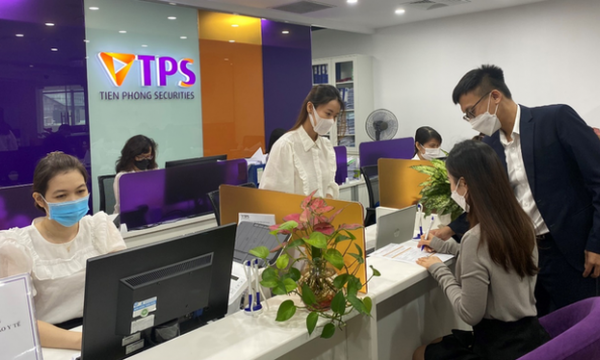 Chứng khoán TPS tiếp tục bán lỗ trái phiếu, dòng tiền kinh doanh âm