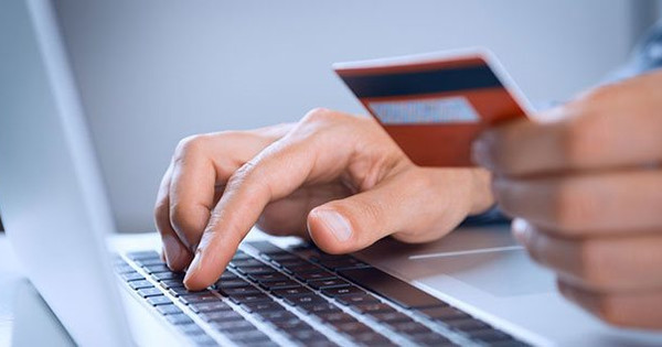 Nhiều ngân hàng vừa tăng phí dịch vụ, không sử dụng vẫn có thể bị trừ tiền