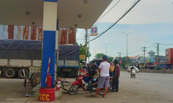 Giá xăng tăng từ 15 giờ ngày 3/1/2023