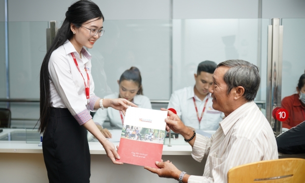 Công nhân quên nỗi lo chi tiêu Tết, phấn khởi lên kế hoạch năm mới