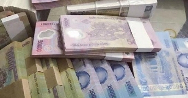 Tăng cường kiểm soát việc đổi tiền mới mệnh giá nhỏ trong dịp Tết