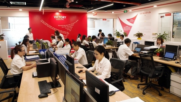 Kinh doanh thua lỗ, PTL chào bán 100 triệu cổ phiếu gấp hơn 2 lần thị giá để mua đất