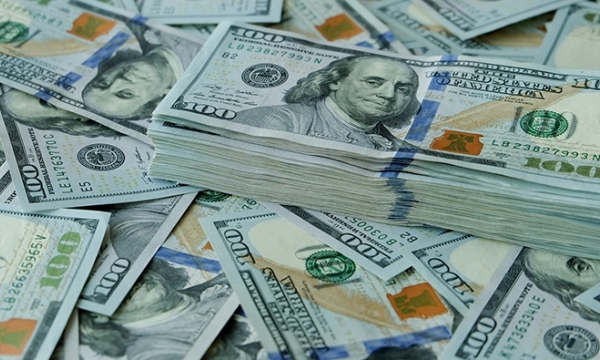 Đồng USD tăng lên mức gần cao nhất trong 5 tuần, đồng yên Nhật trượt giá