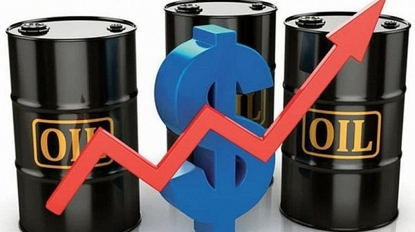 Giá dầu tăng vọt, Brent lên mức 86,00 USD/thùng