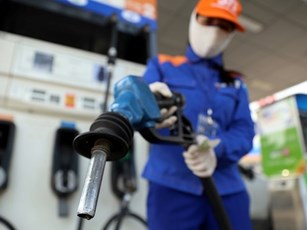 Doanh nghiệp bán lẻ xăng dầu không muốn chiết khấu kiểu 'ban phát'