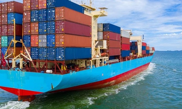 Vận tải biển tiếp tục khởi sắc