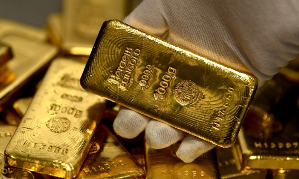 Cuối tuần, giá vàng lại đi xuống