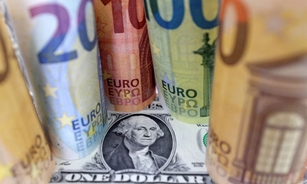 Tỷ giá ngoại tệ hôm nay 2/4: Đồng USD trượt về mốc 102