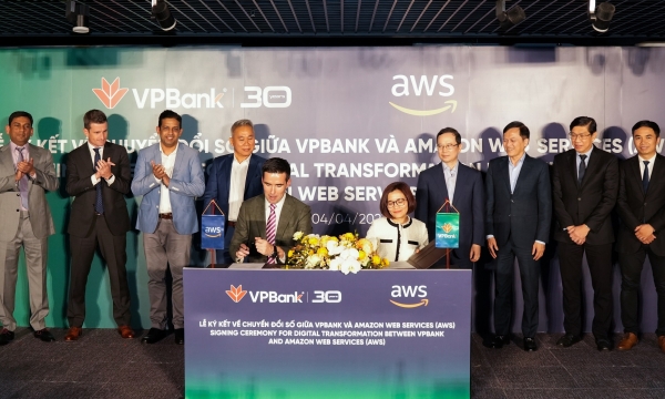 Hợp tác chiến lược VPBank - Amazon Web Services nâng tầm công nghệ ngân hàng số