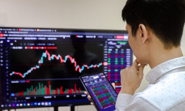 Chứng khoán rực lửa, chỉ số Vn-Index mất gần 7 điểm