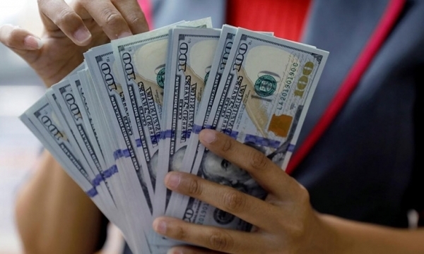 Tỷ giá ngoại tệ hôm nay 15/5: Đồng USD thế giới tiến sát mốc 103