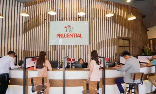 Prudential Việt Nam đang phân phối bảo hiểm qua ngân hàng nào?