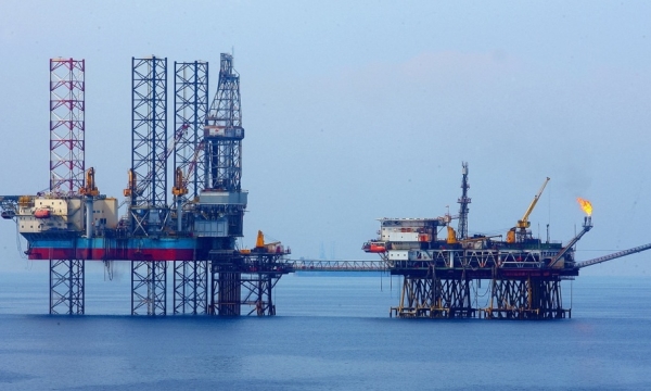 Giá xăng dầu hôm nay (23/7): Dầu thô kết thúc tuần tăng giá