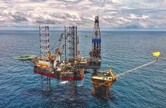 Giá dầu hôm nay 24/7 sẵn sàng cho tuần tăng tiếp theo