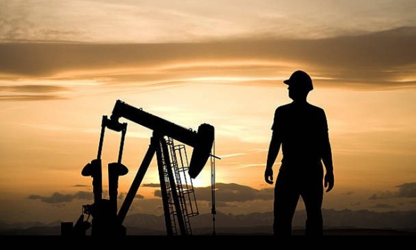 Vì sao giá dầu tăng vọt lên mức cao nhất trong nhiều tháng qua?