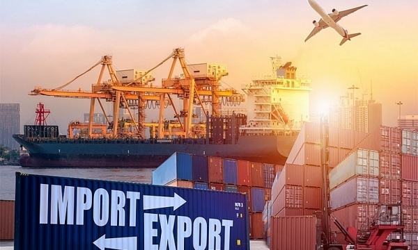 Xuất siêu Việt Nam tăng mạnh, 7 tháng ước đạt 15,23 tỷ USD