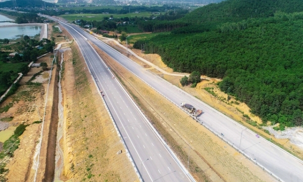 Ngày mai (1/9), chính thức thông xe cao tốc Bắc - Nam qua Thanh Hoá, Nghệ An 