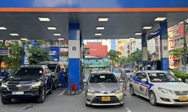 Quỹ bình ổn xăng dầu dư hơn 7.424 tỷ đồng