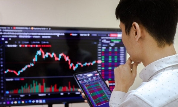 Tin nhanh chứng khoán ngày 29/3: Dòng tiền chậm lại, VN Index giảm nhẹ