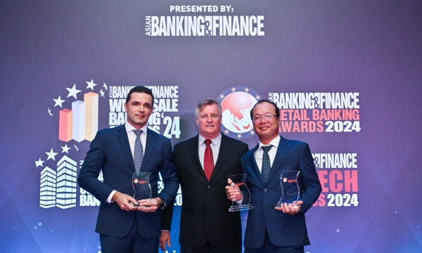 Các tổ chức quốc tế đánh giá cao chiến lược bán lẻ cộng hưởng số hóa của HDBank