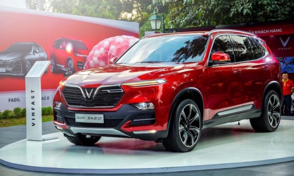 Bảng giá xe VinFast Lux SA 2.0 lăn bánh cuối tháng 7/2024: Rẻ chưa từng thấy, làm khách Việt mê mẩn