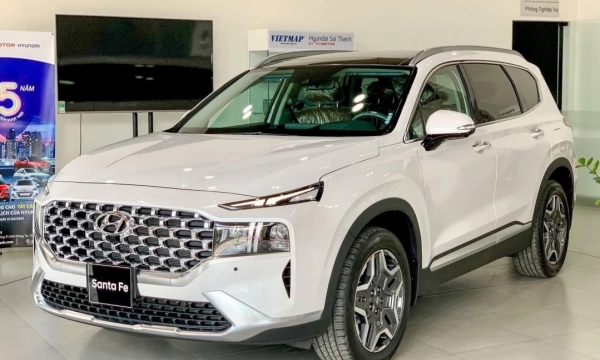Giá lăn bánh Hyundai Santa Fe cuối tháng 7/2024 ‘siêu mềm’, đè bẹp Toyota Fortuner và Ford Everest