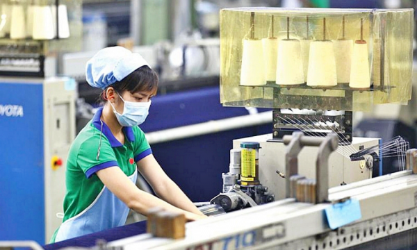 FDI thực hiện cao kỷ lục, vốn đầu tư ra nước ngoài giảm mạnh