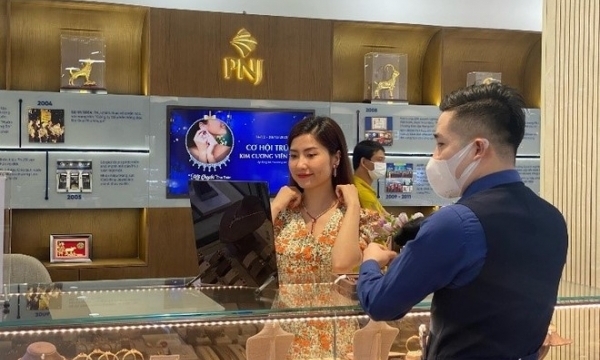 Đối diện “cơn gió ngược”, lợi nhuận của ông lớn kinh doanh vàng suy giảm