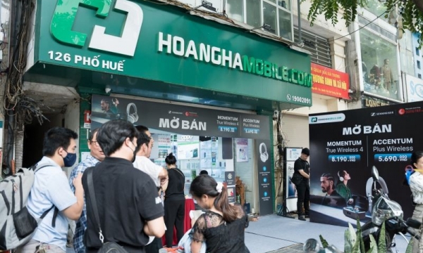 Một thương hiệu bán lẻ thiết bị di động và sản phẩm công nghệ nợ phải trả cao gấp 9 lần vốn chủ sở hữu