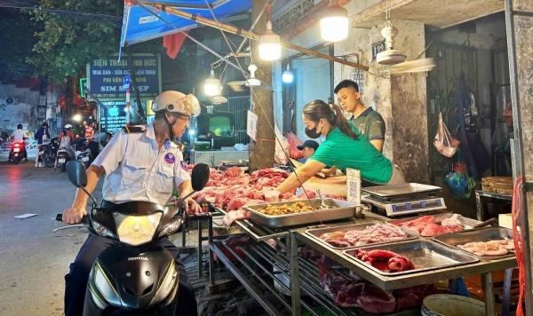 Người lao động 'thắt chặt' chi tiêu dù thu nhập bình quân tháng tăng 7,4%