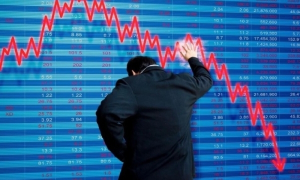 Thị trường chứng khoán ngày 22/10: Giảm sâu cuối phiên, VN Index rơi khỏi đường MA50