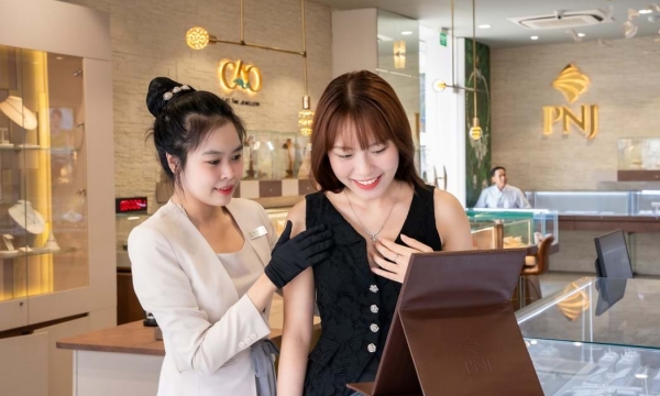 Ông chủ PNJ lại báo lãi khủng mỗi ngày trong tháng 10 'bỏ túi' hơn 7,2 tỷ đồng nhờ thị trường vàng sôi động