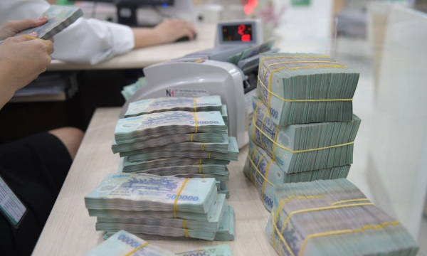 NHNN đảo chiều rút ròng hơn 27 nghìn tỷ đồng