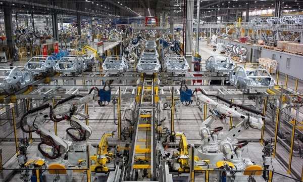 Công nghiệp Việt Nam năm 2024: Thành tựu và hạn chế