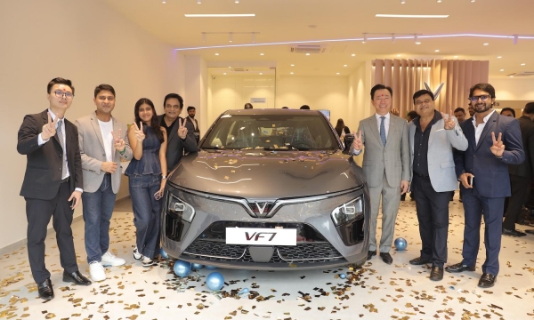 VinFast mở showroom đầu tiên tại Ấn Độ trước thềm lễ khánh thành nhà máy xe điện