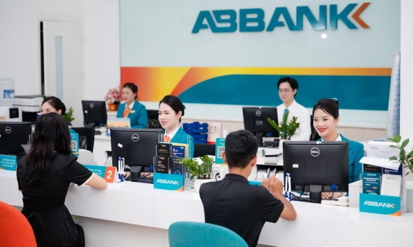 ABBank: Lợi nhuận và lãi dự thu cùng tăng, vốn điều lệ sắp lên gần 14.000 tỷ đồng